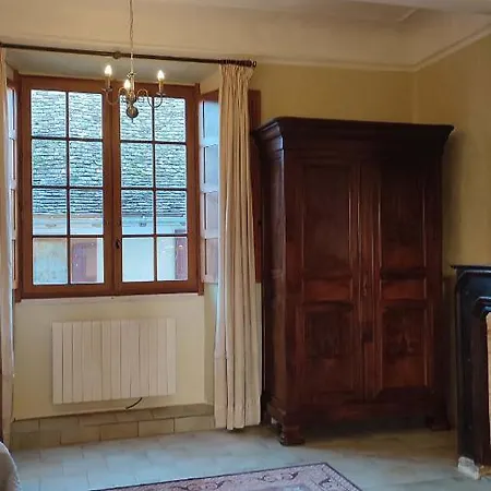 Holiday home Cornemuse Maison Entiere De 100 M2 Avec Cuisine, Sejour Et Jardin Au Centre D'issigeac